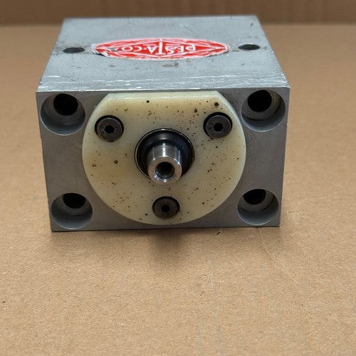 Destaco – 89452-4 – Pneumatic Swing Clamp