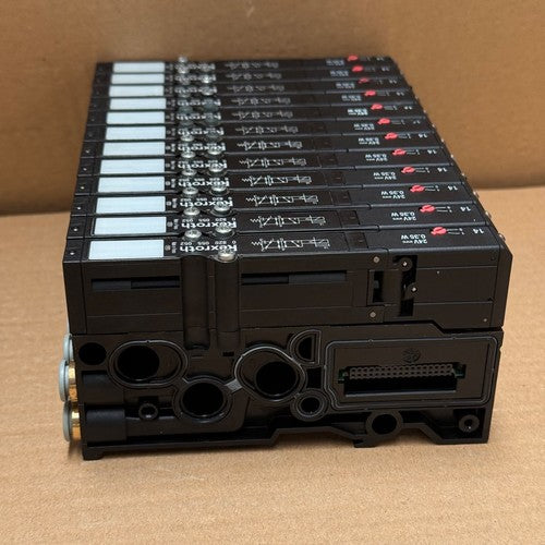 1PCs Rexroth – 0820055502 + 1827414893 + 1825504875 – Directional Solenoid Valve