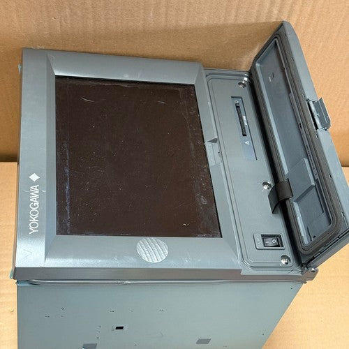 Yokogawa – DX2020-3-4-2 – Daqstation Paperless Data Recorder