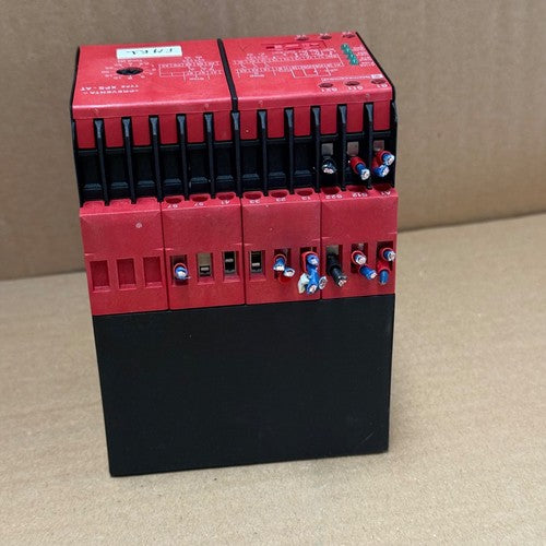 Telemecanique – XPSAT5110 – Preventa Safety Relay (Emergency Stop / Safety Guard