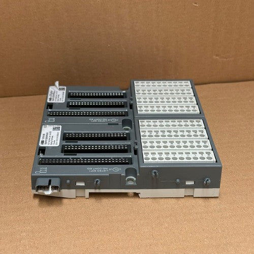 ABB – TU516 (1SAP212000R0001) – AC500 / S500 I/O Terminal Unit TU516 B0