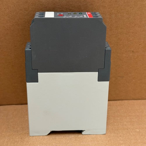 ABB – 1SVR430500R2300 (CM-SIS) – Sensor Interface Monitoring Relay
