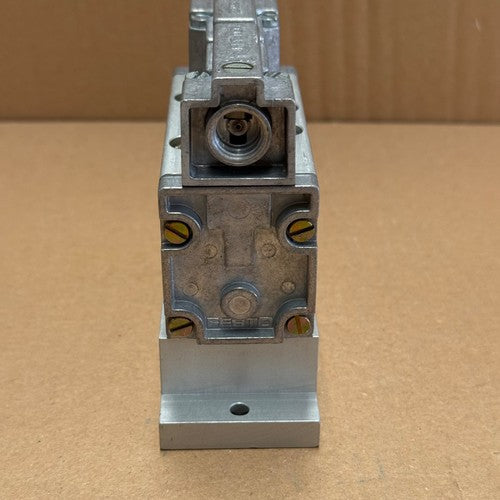 Festo – JMFH-5/2-1/4-D-1 (10895) – Bistable Solenoid Valve