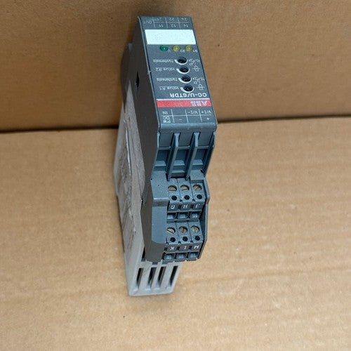 ABB – 1SVR040010R0000 (CC-U/STDR) – Signal Converter with Relay Outputs