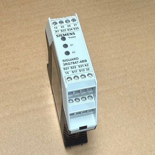 Siemens – 3RG7847-4BB – SIGUARD Evaluation Unit / Safety Relay