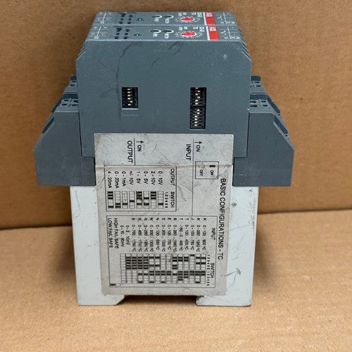 ABB – 1SVR040004R0700 (CC-U/TC) – Universal Thermocouple Signal Converter