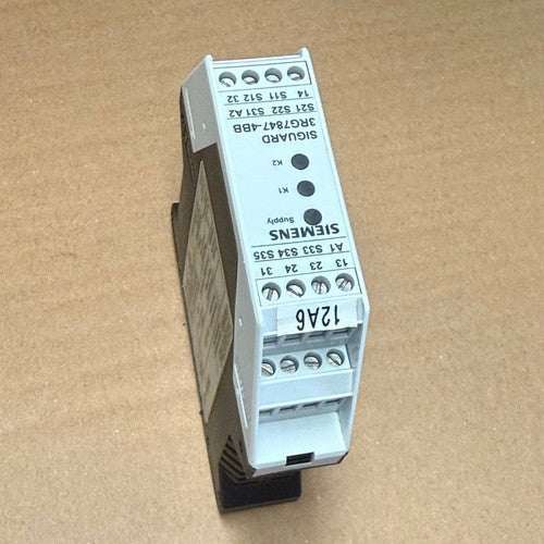 Siemens – 3RG7847-4BB – SIGUARD Evaluation Unit / Safety Relay