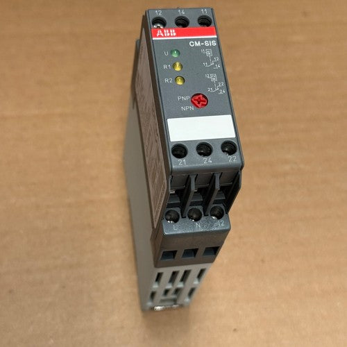 ABB – 1SVR430500R2300 (CM-SIS) – Sensor Interface Monitoring Relay