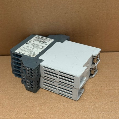 ABB – 1SVR040004R0700 (CC-U/TC) – Universal Thermocouple Signal Converter