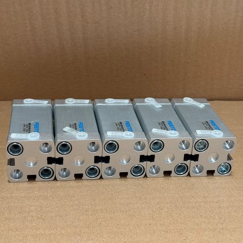 FESTO – 536240 (ADN-20-40-A-P-A) – Compact Pneumatic Cylinder