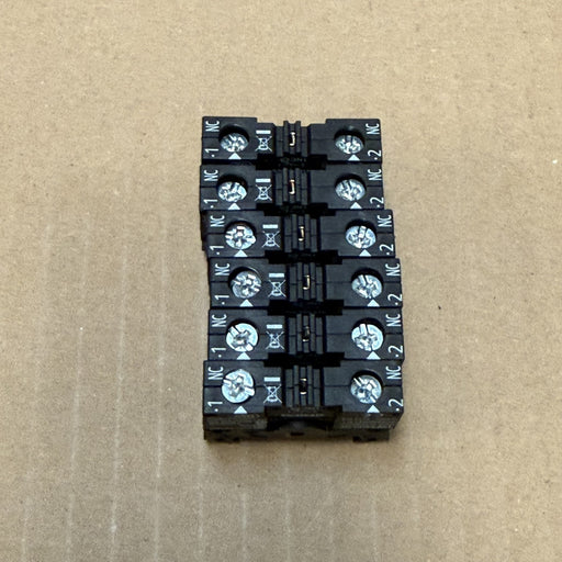 6PCs Siemens – 3SB3400-0C – Contact Block