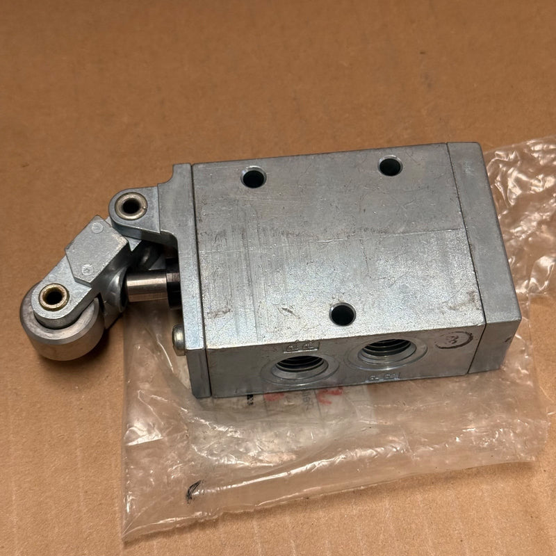 Rexroth – 5634410100 – 3/2-Way Directional Control Spool Valve