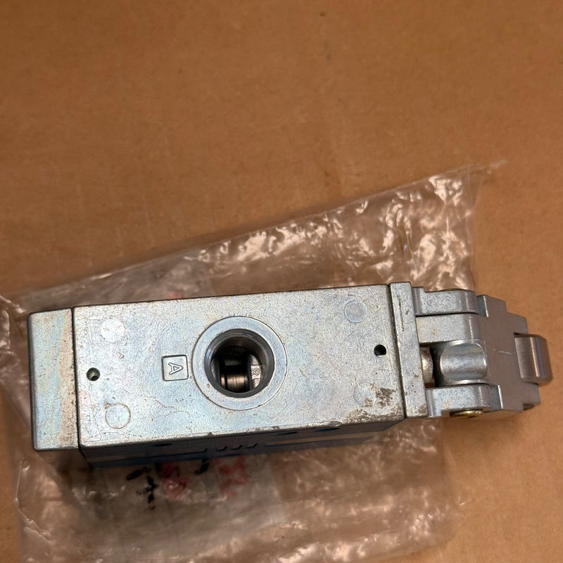 Rexroth – 5634410100 – 3/2-Way Directional Control Spool Valve