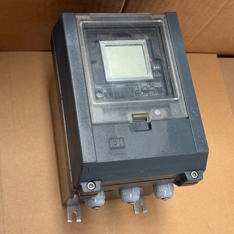 Endress+Hauser – XT150-AB29 (XT150) – Digital Industrial Panel Meter