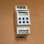 Theben – TR611 top2 / top3 – Digital DIN Rail Time Switch