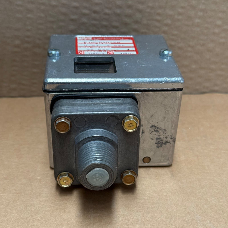 Barksdale – E1H-R90-P6 – Econ-O-Trol Dia-Seal Piston Pressure Switch