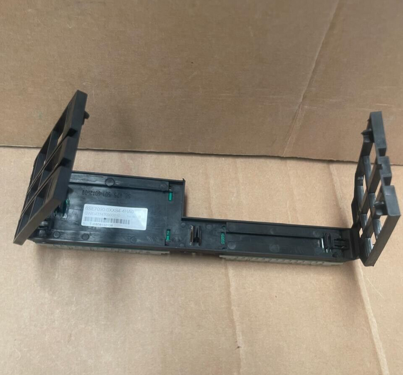 Siemens - 6SE7090-0XX84-4HA0 - SIMOVERT MASTERDRIVES Local Bus Adapter (LBA)