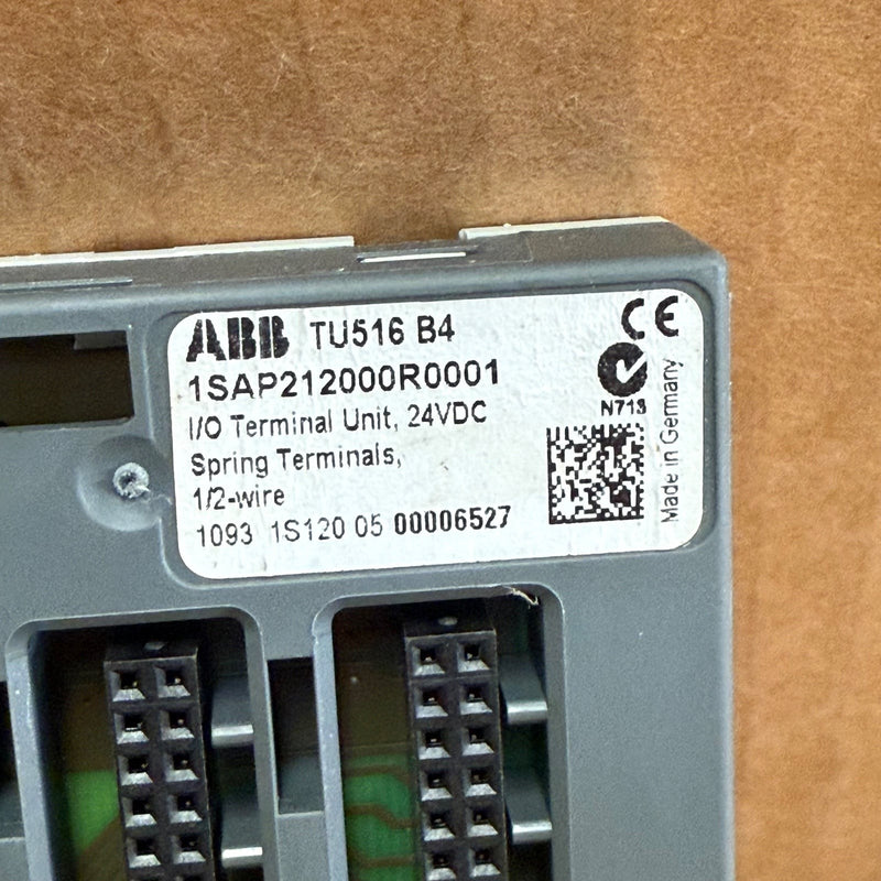 ABB – TU516 (1SAP212000R0001) – AC500 / S500 I/O Terminal Unit TU516 B4