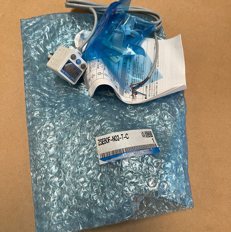 SMC – ZSE80F‑N02‑T‑C – Digital Vacuum/Compound Pressure Switch