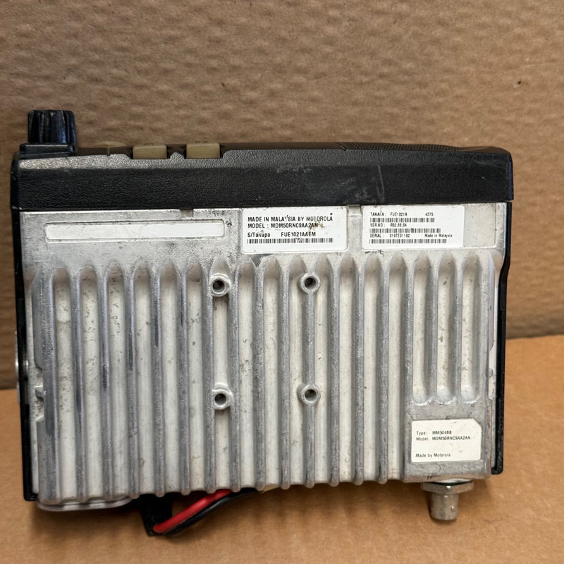 Motorola Solutions – MM504BB (MDM50RNC9AA2AN) – VHF/UHF Mobile Two-Way Radio