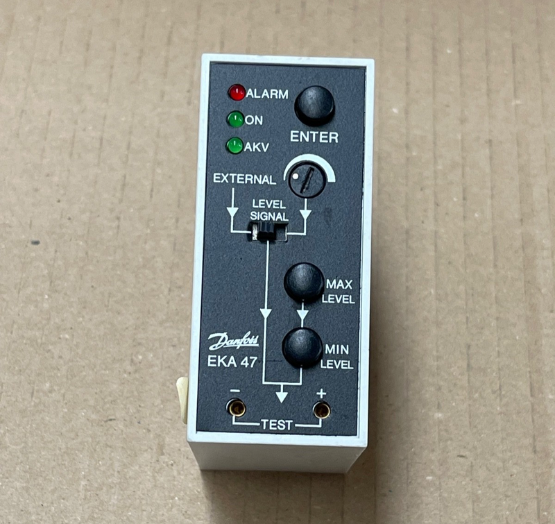Danfoss – 084H4016 – EKA 47 Electronic Liquid Level Regulator / Controller