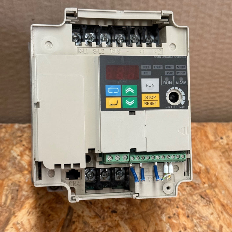 Omron – CIMR-J7AZB0P7 – J7 Series AC Inverter Drive / Micro VFD