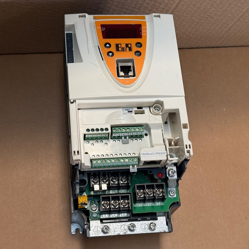 B&R – 8I84T400150.010-1 – ACOPOSinverter P84 Frequency Inverter (1.5 kW / 2 HP)