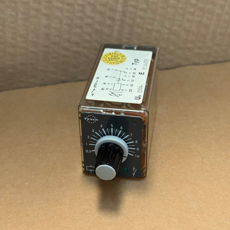 Tesch – E 72.0x203 – Analog Electronic Timing Relay / Timer (220V AC, 250V ~ 3A)