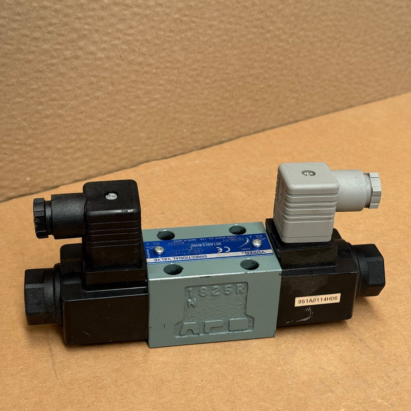 Yuken Koyo – 951A0114H02 – Solenoid Valve Assembly for Chiller Compressor