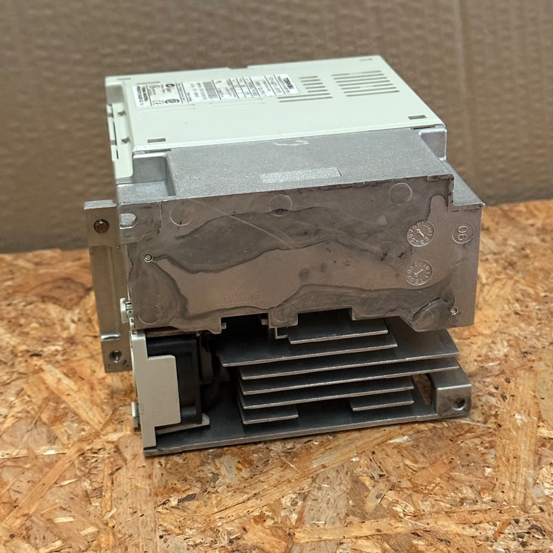 Toshiba – VFS11-4007PL-WP (R5) – Tosvert 3-Phase Industrial Frequency Inverter