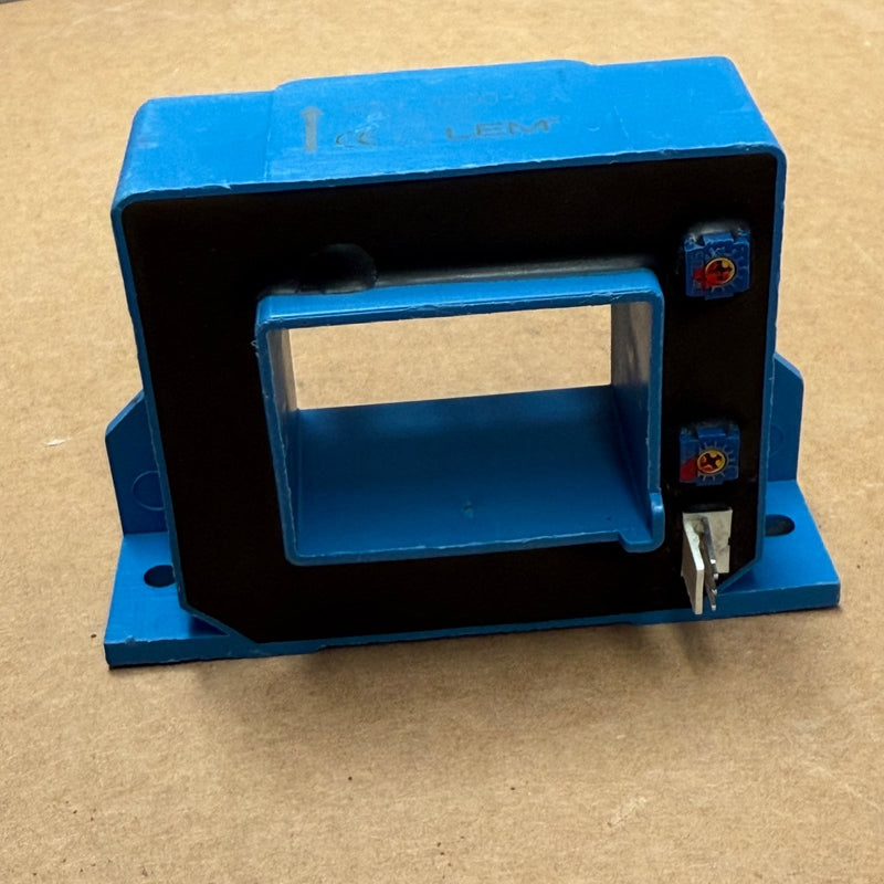 LEM – HAT 1000-S – Open Loop Hall Effect Current Transducer (1000A AC/DC)