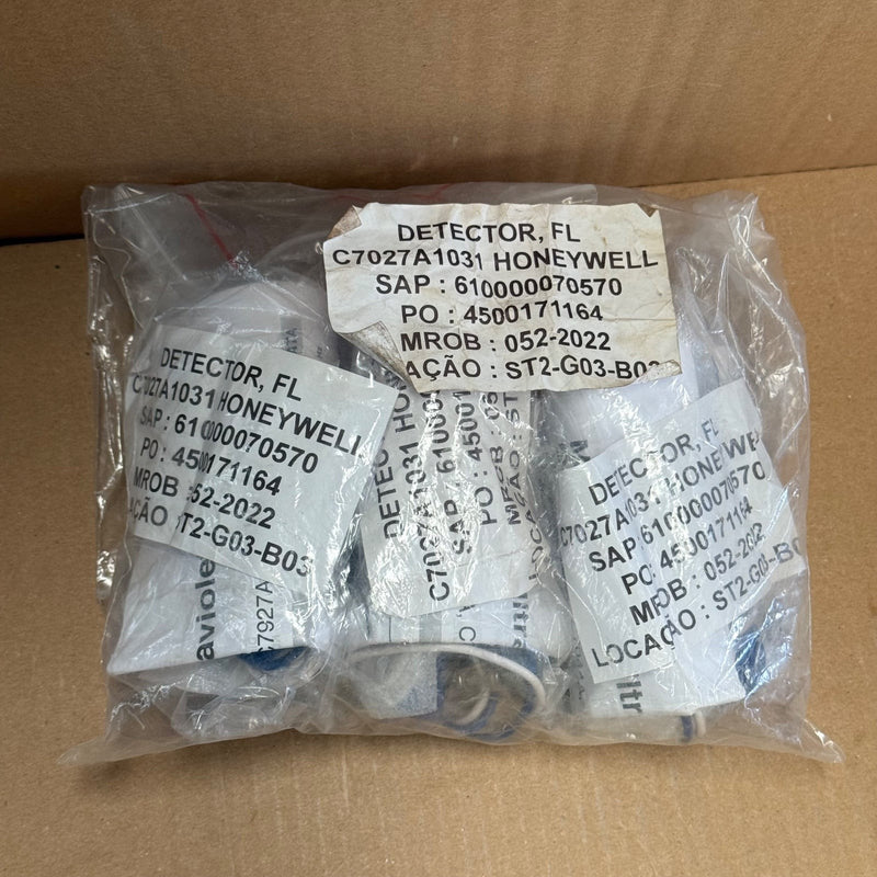 Honeywell – C7027A1031 – "Minipeeper" Compact Ultraviolet (UV) Flame Detector