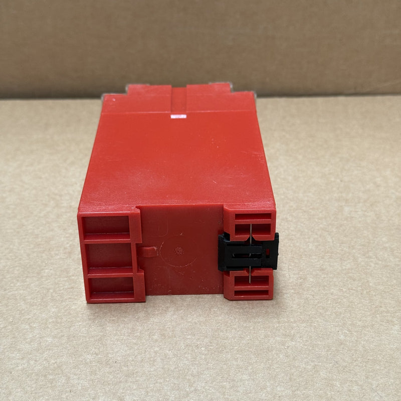 Schmersal – SRB-NA-R-C.22-230V – Safety Relay