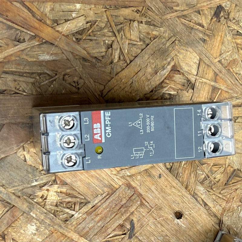 ABB – 1SVR550826R9100 (CM-PFE.2) – Three-Phase Monitoring Relay
