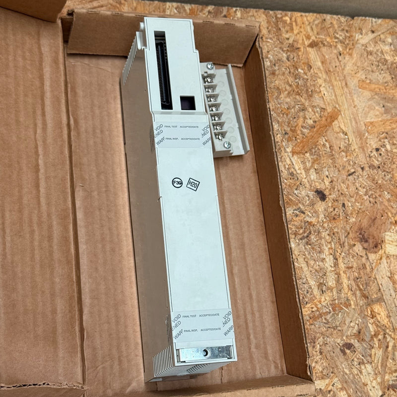 Schneider Electric – 140CPS11410 – Summable AC Power Supply Module