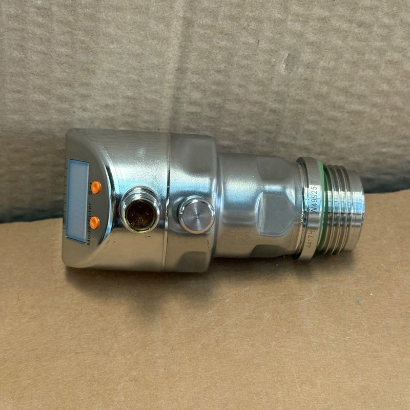 ifm electronic – M33117 – Flush Pressure Sensor with Display