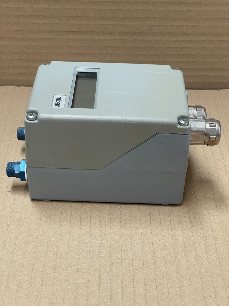 FISCHER – DE050-4014910 – Differential Pressure Transmitter with Display