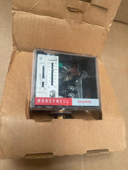 Honeywell - L404B1338-2 - Pressuretrol® Controller