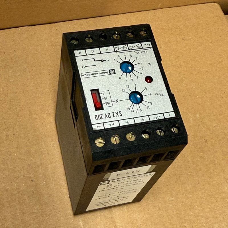 Telemecanique – SX2DV200 – Speed Control Monitoring Relay (120/220V AC)