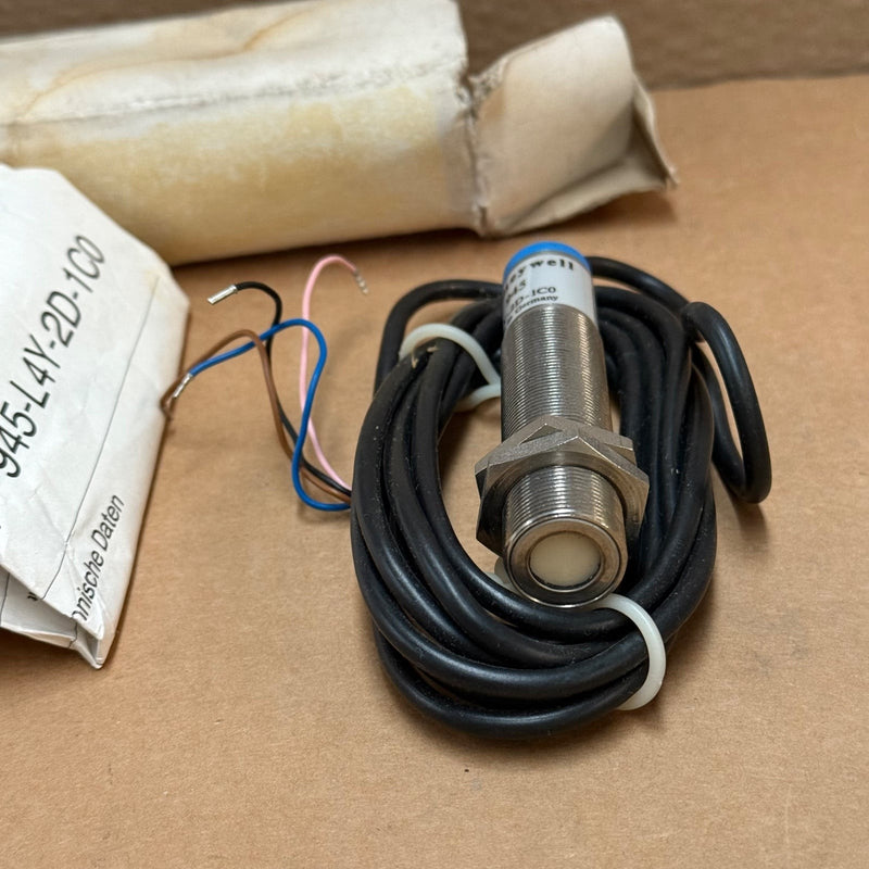 Honeywell – 945-L4Y-2D-1C0 – Series 945 Ultrasonic Distance Sensor / Switch