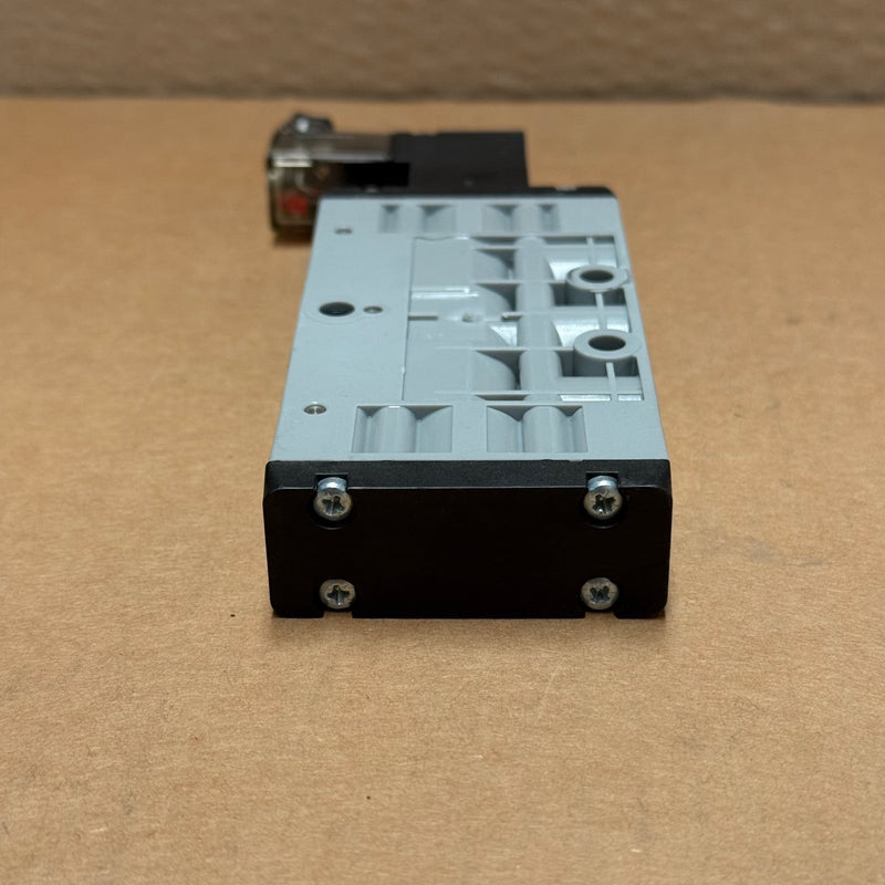 Bosch – 0820058126 – 5/2-Directional Solenoid Valve, Series TC15