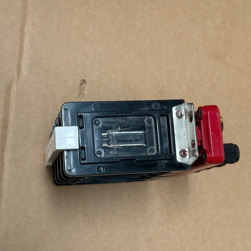 YongSung Electric – YSPTT‑04C – 4‑Pole Test/Terminal Block