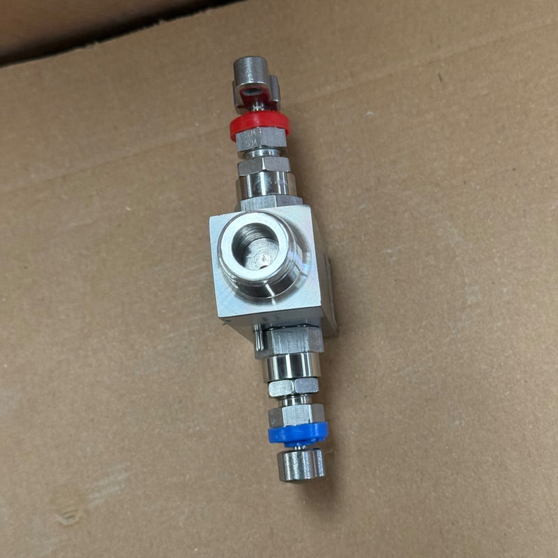 Parker – HBSNVS28F8M4FNC – Block and Bleed Manifold Valve
