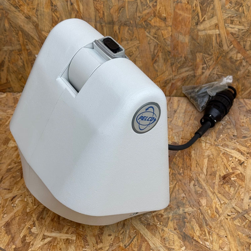 Pelco – PT780-24P – Medium-Duty Indoor/Outdoor Pan/Tilt Unit (24 VAC)