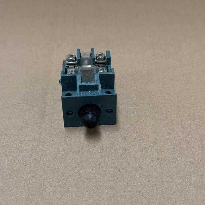 MOELLER – AT11-1-NA – LIMIT SWITCH  HEAVY DUTY 600V MAX