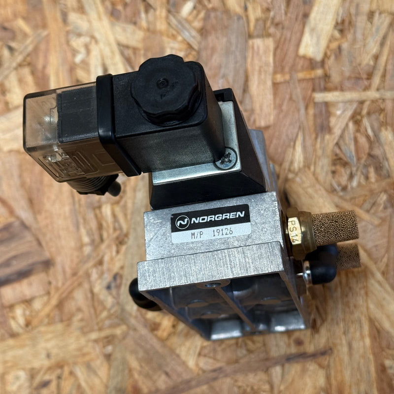 IMI Norgren – SXE9573-180-00 – 5/2-Way Solenoid/Spring Pneumatic Valve + TM 1002
