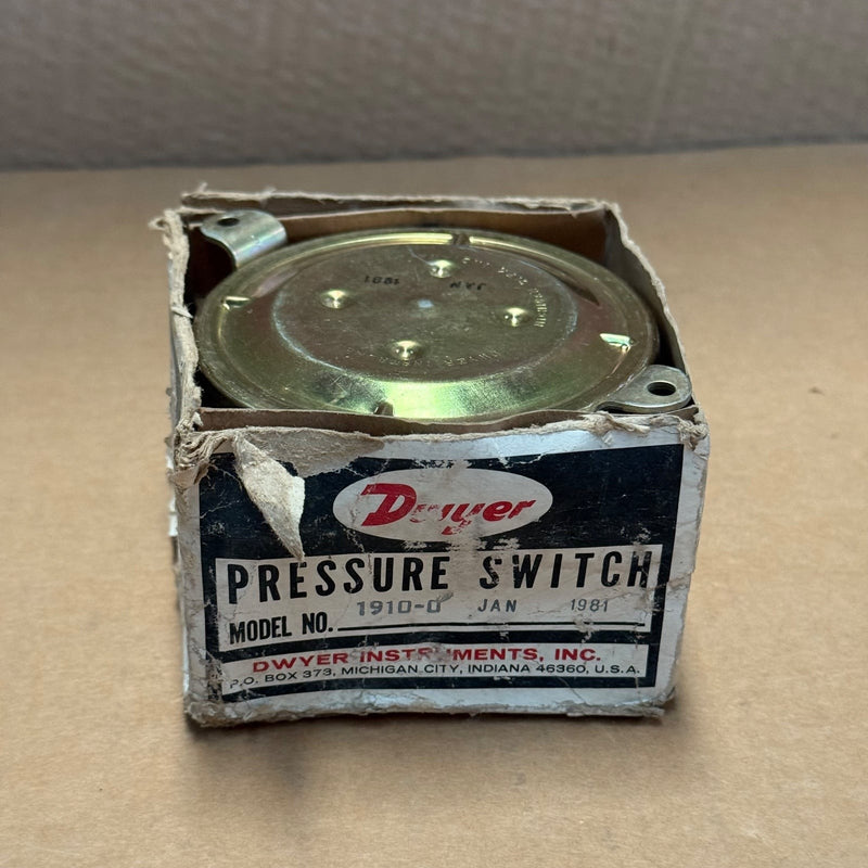 Dwyer – 1910-0 – Series 1900 Compact Low Differential Pressure Switch