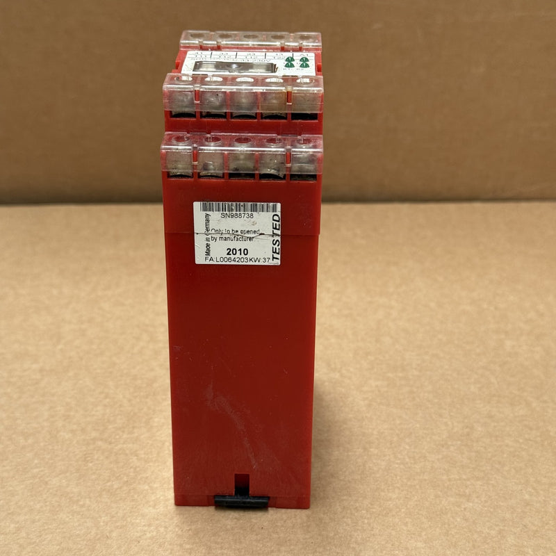 Schmersal – SRB-NA-R-C.22-230V – Safety Relay