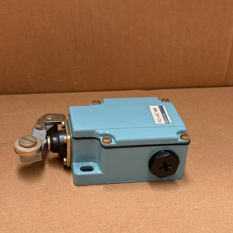 Telemecanique – XC1AC146 – Heavy Duty Limit Switch