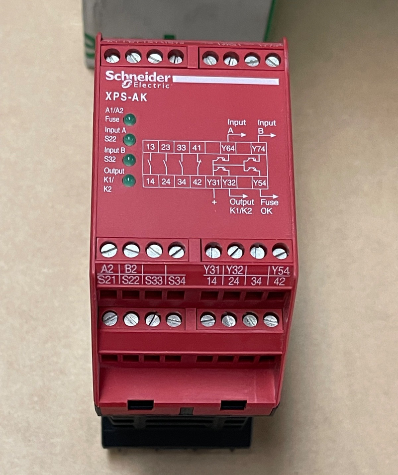 Schneider Electric – XPSAK311144 – Safety Relay Accessory / Terminal Block Kit